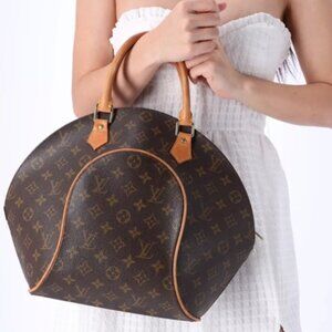 💎✨AUTHENTIC ✨💎 LV Ellipse MM WITH STRAP